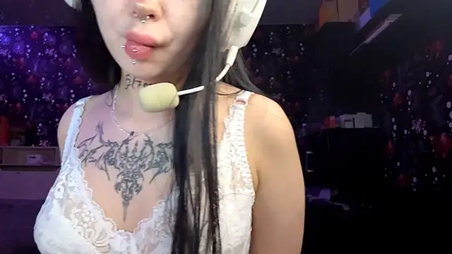 Luna_Sohotti's cam snapshot