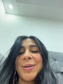 Meganmilk1 live sex cam