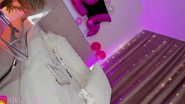 JellyPie's cam snapshot