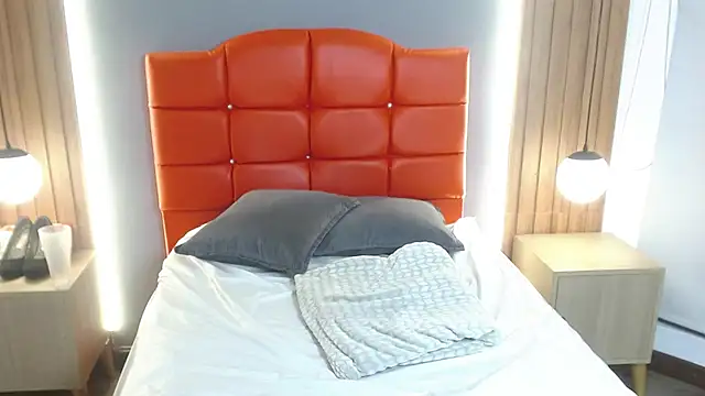 LiaMonroee_ live sex cam