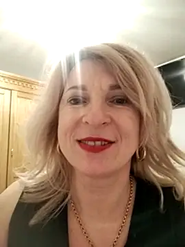 AhlyssaLove1155 live sex cam