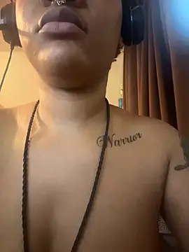 nickytheehawtie's cam snapshot