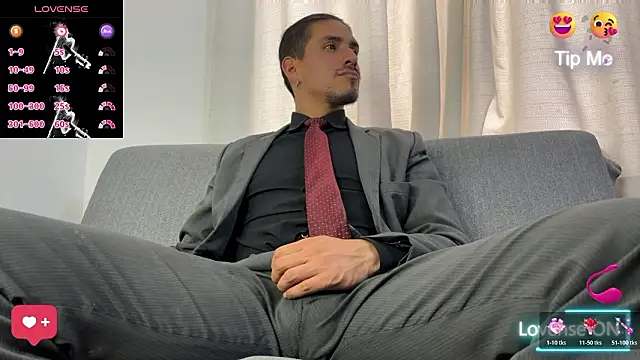 Tom_blunt96 live sex cam