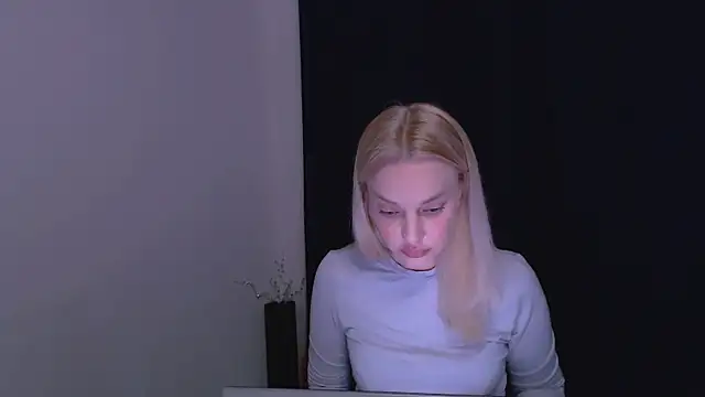 Lia_noo_regrets's cam snapshot