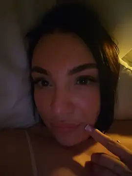 HotDevilGirl_'s cam snapshot