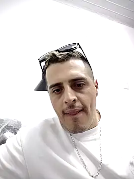 Yulians07's cam snapshot