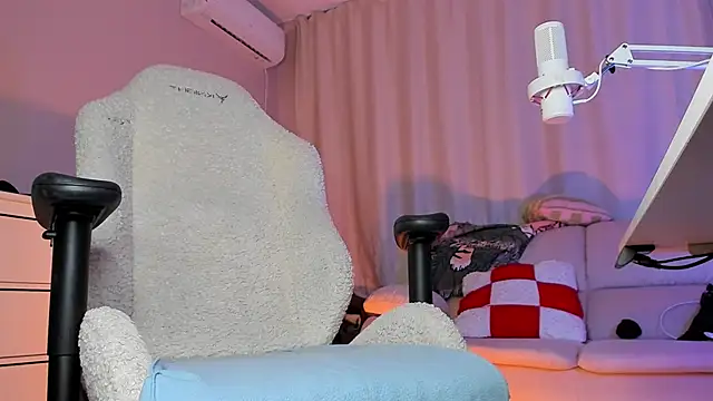 pink_hell_'s cam snapshot