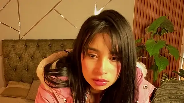 ZoeySmith_'s cam snapshot