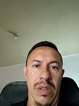 L_hotcream's cam snapshot