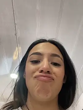 Marianahb-e's cam snapshot