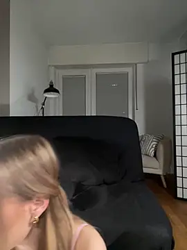 Lena_Blom live sex cam