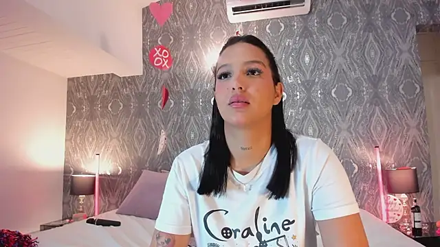 SkyFallls live sex cam