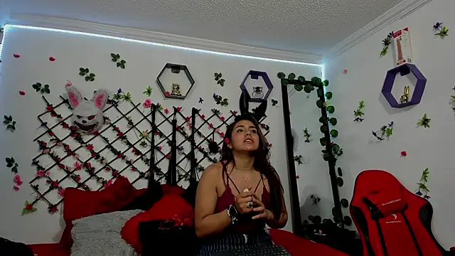 secret-ofgirls's cam snapshot