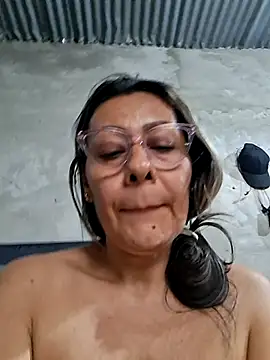 Mia-funny20 live sex cam