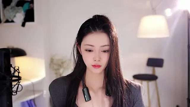 Ocean--Lili live sex cam