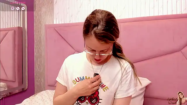 AmbeerWood_'s cam snapshot