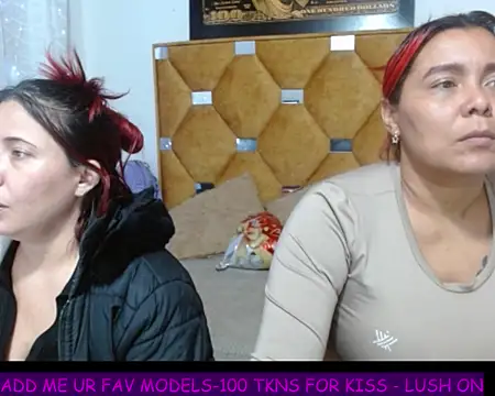 LITTLEKITTY19 live sex cam