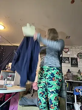 TrenaAnne live sex cam