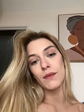 Bellalolahot live sex cam