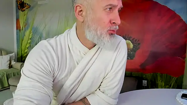 BlowMyXXL live sex cam