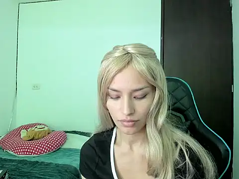 Megan_Blue_'s cam snapshot