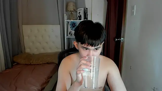 davincihugecock live sex cam