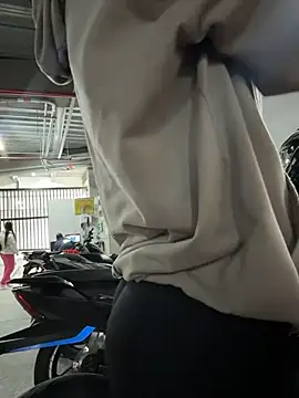 TaylorrHill live sex cam