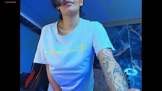 gaby_staaar's cam snapshot