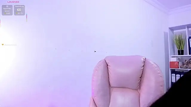 Emmy_lollipop's cam snapshot