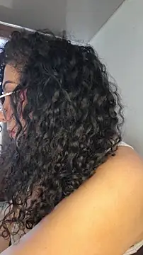 LondonHilton's cam snapshot