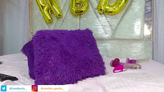 Carolinagarcia12345 live sex cam