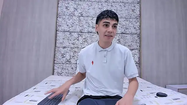 frank_jhonsson live sex cam