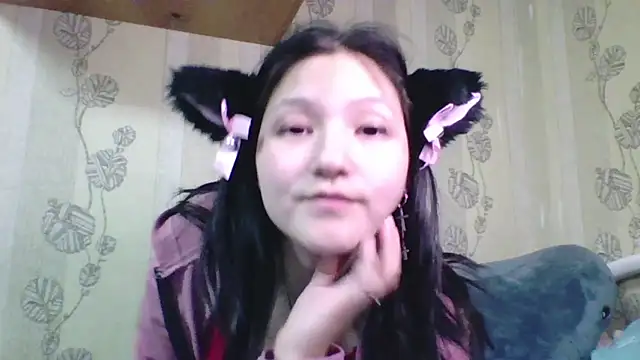 yourcutevikki's cam snapshot