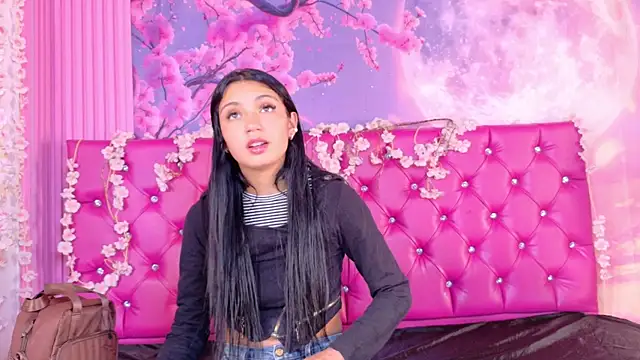 _ArianaToroo's cam snapshot