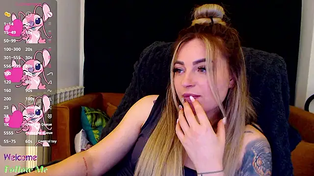 Rania_Stitch's cam snapshot