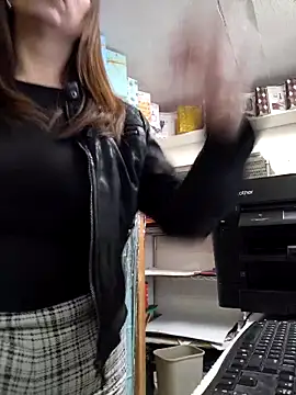 Mia_Novikov's cam snapshot