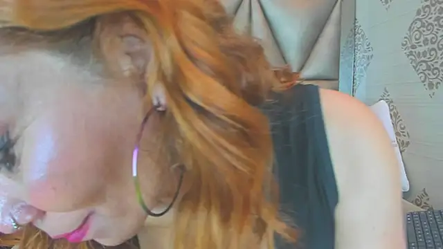 Corina_Taylor_'s cam snapshot