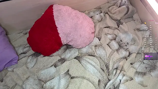 MaryjaneSpider's cam snapshot