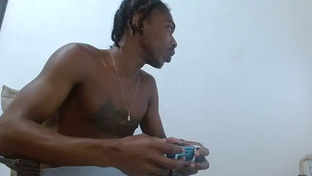 Larry-n-clouds live sex cam