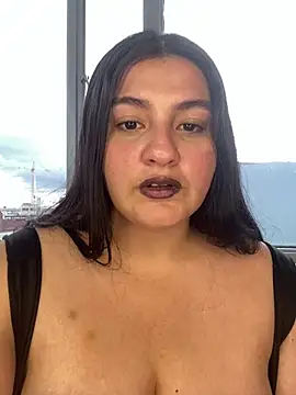 kendra_crow_'s cam snapshot