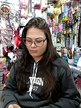 Vale_Saenzz live sex cam