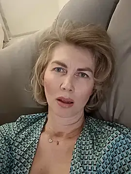 stellahere8's cam snapshot