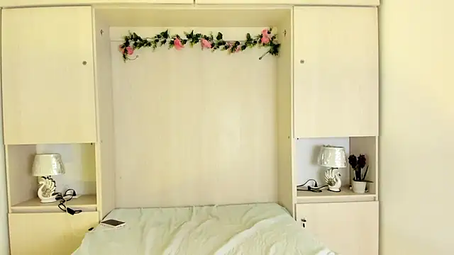 KendallRosse1 live sex cam