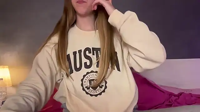 Martimartinaxx's cam snapshot