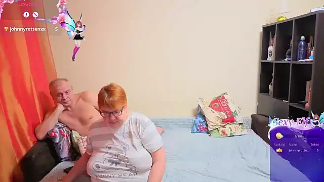 Klio5678 live sex cam