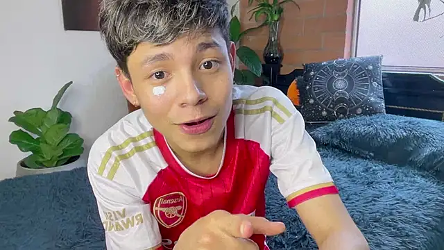 Andy_Belier23's cam snapshot