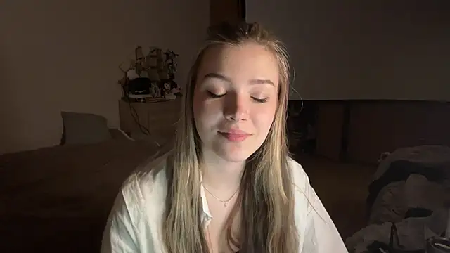 Kimi_Luckman live sex cam