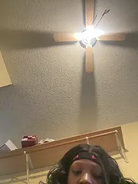 Roulette_Russian22's cam snapshot