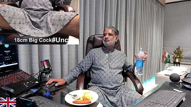 OnlineBossUK live sex cam