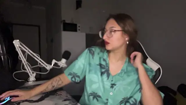 YettaUrive's cam snapshot